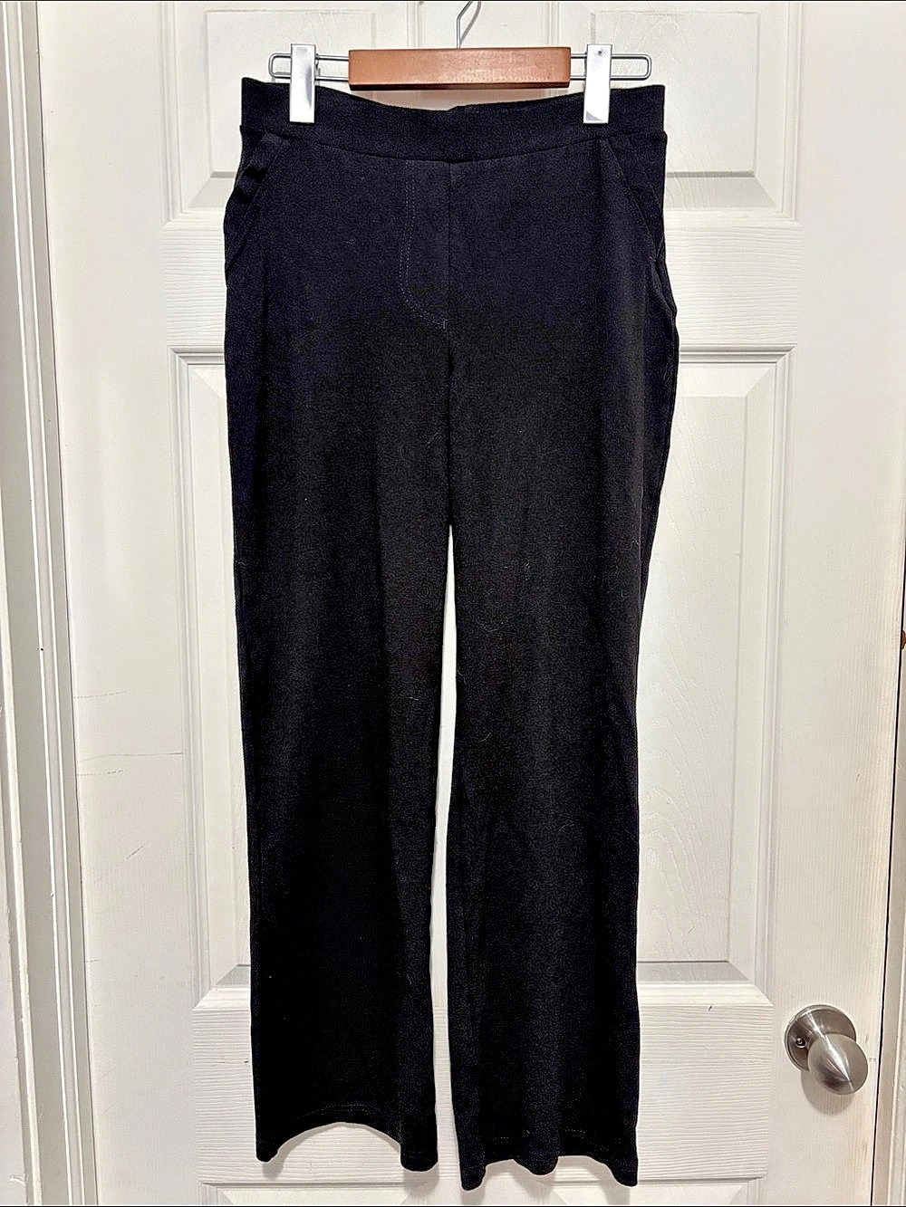 MILADY'S Straight Leg Cropped Stretchy Pants in Black